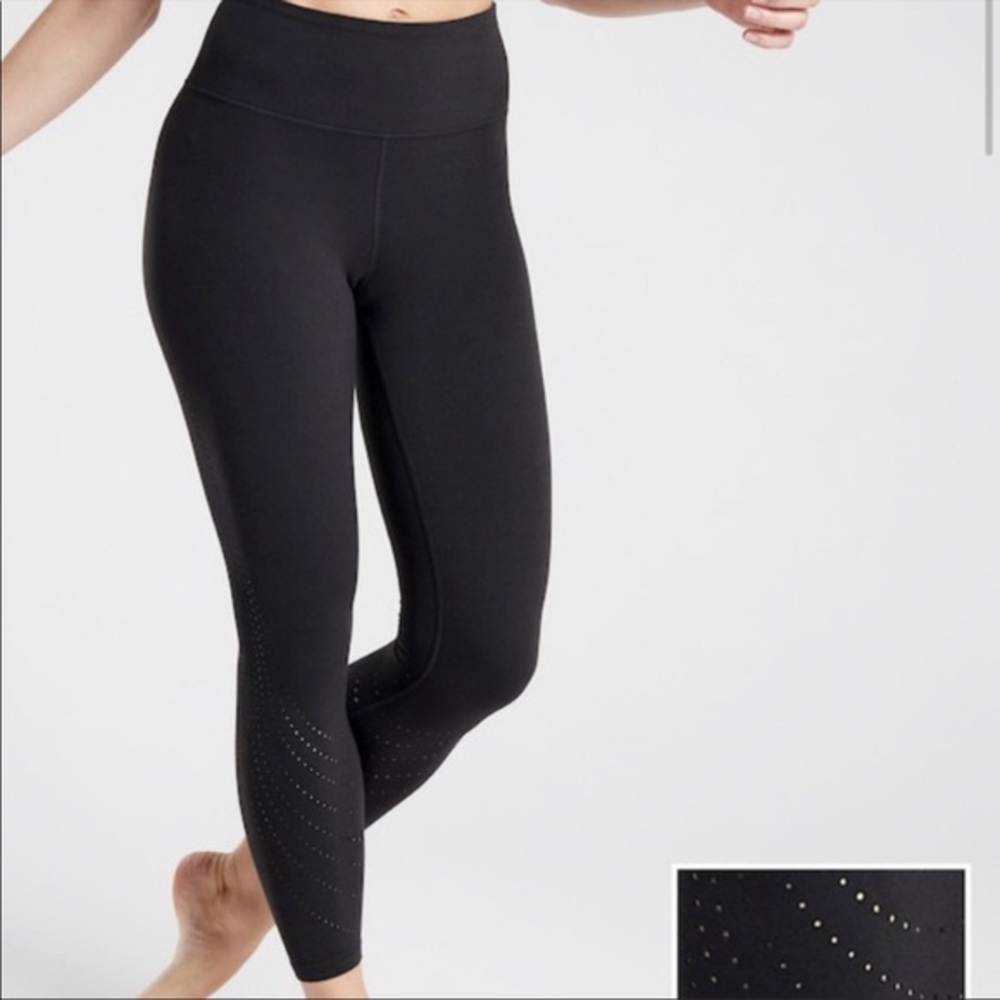 Athleta Elation 7/8 Tight Small